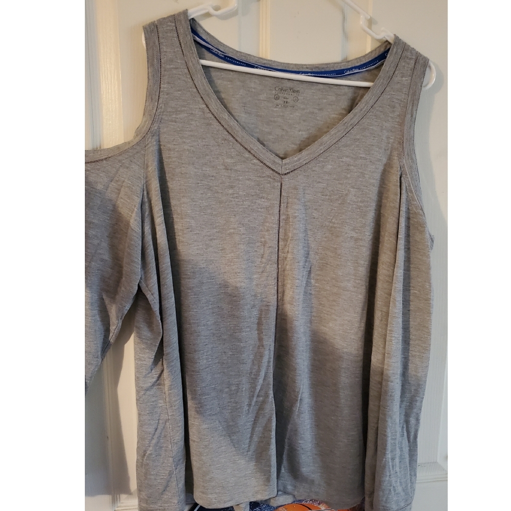 Calvin Klein off shoulder blouse - Picture 2 of 2